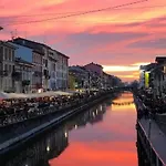 - Duomo And Navigli, Bright With Balcony Appartement *