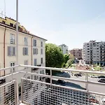 - Duomo And Navigli, Bright With Balcony Milaan