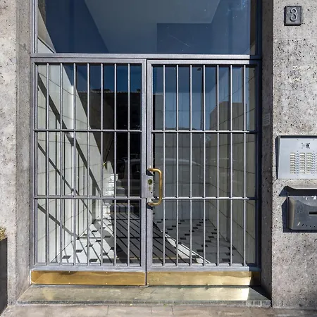 - Duomo And Navigli, Bright With Balcony Appartement *