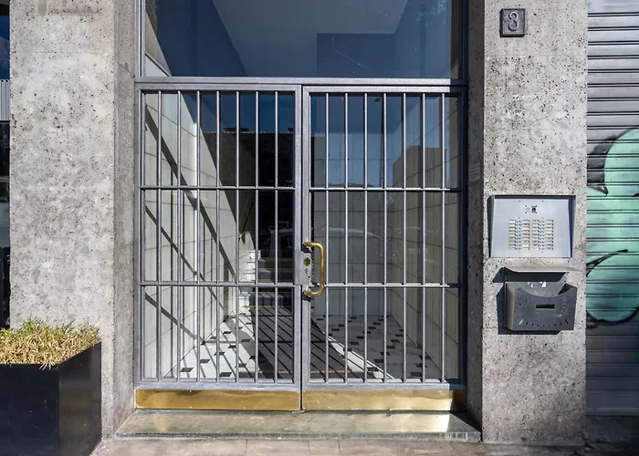 - Duomo And Navigli, Bright With Balcony Appartement *